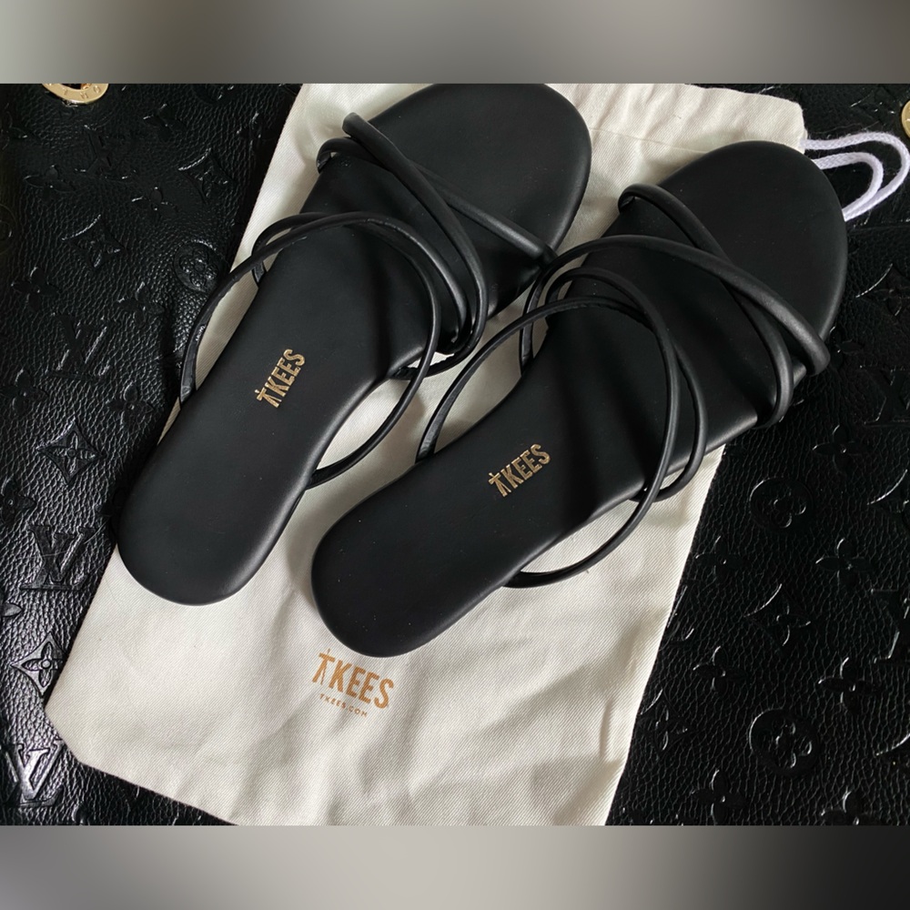 Tkees Black Sandals